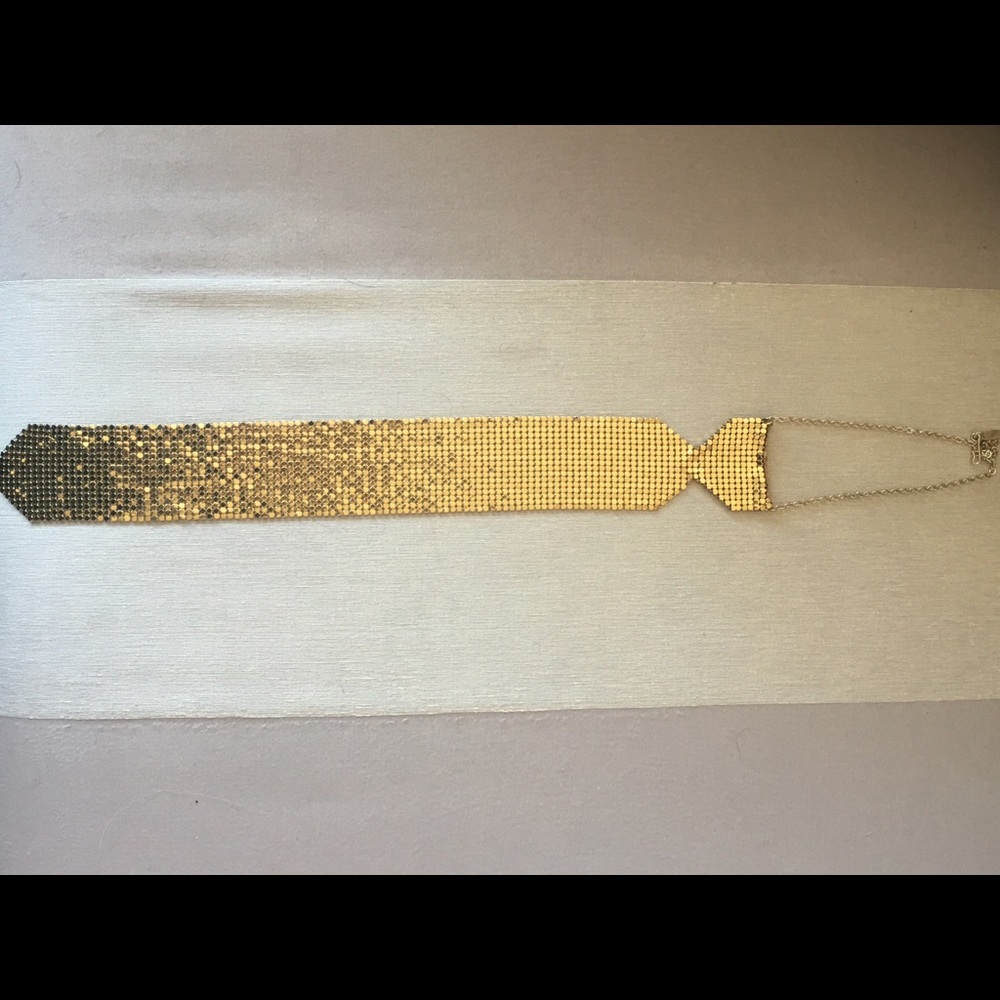 VTG 1960’s Whitting & Davis gold necklace.